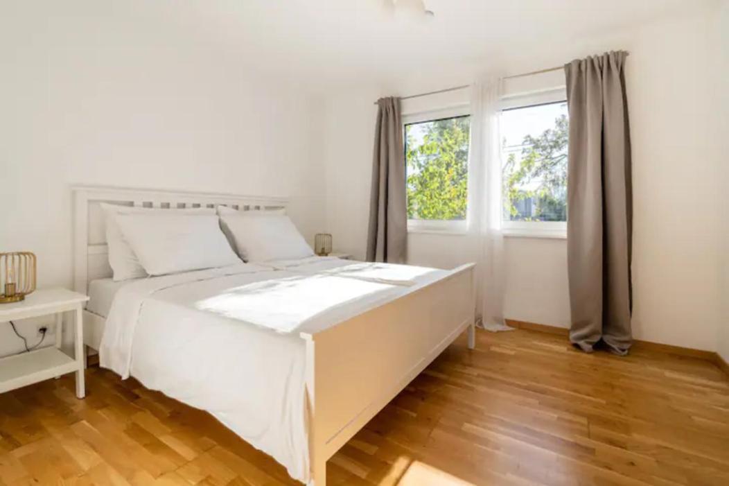 Near Lake Fully Furnished Beautiful Apartment Vídeň Exteriér fotografie